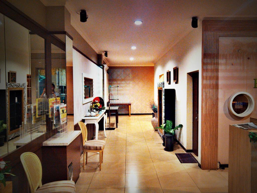 Hotel C3 Semarang Exteriér fotografie